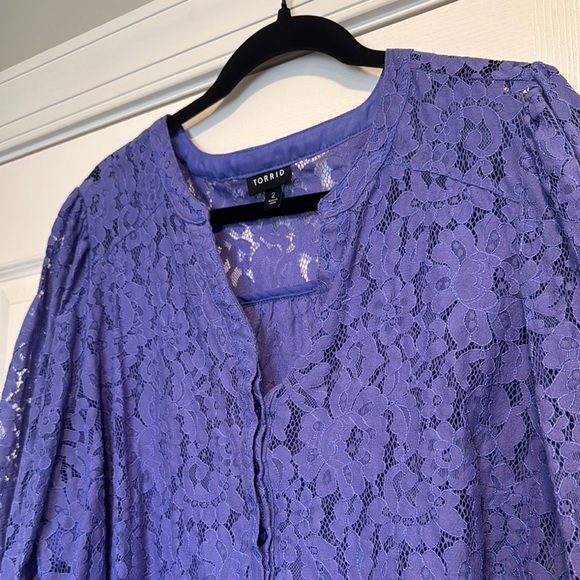 Torrid Harper Lace Pullover Long Sleeve Blouse - Picture 3 of 3